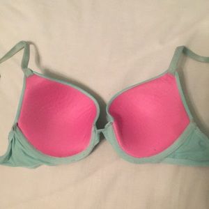 32B Push up VS pink bra